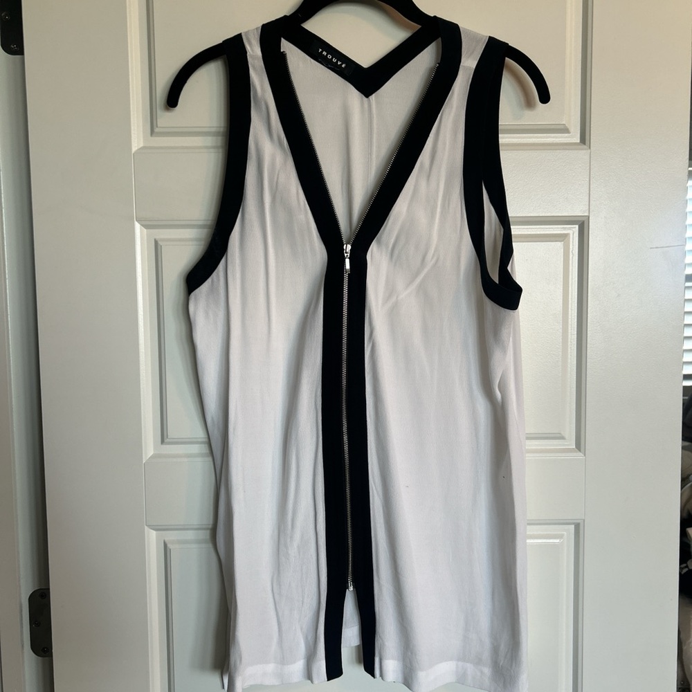 Trouve Black and White Zip-Front Tank Top